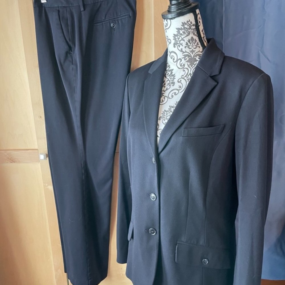 Eddie Bauer Navy Suit, Size 12.
